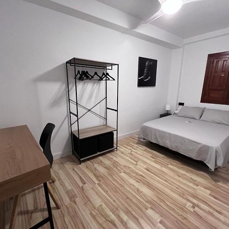 Apartamento Con Patio Para 4 En El Casco Historico Cordoba Exterior photo
